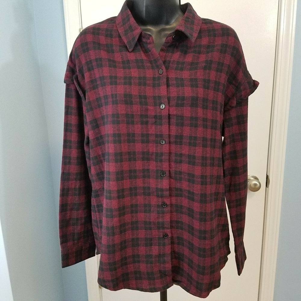 NWOT Mixed Threads Annike Ruffle Button Down Top - Picture 2 of 5